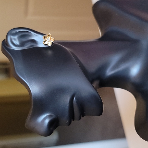 Gold/Rhinestone Flower Earrings - Picture 4 of 4